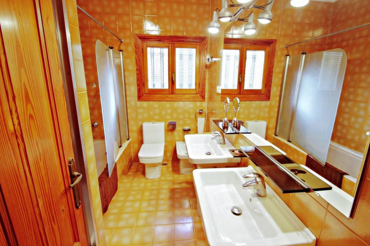 El Portet - Beachfront Holiday Home With Private Pool In 모라이라 외부 사진