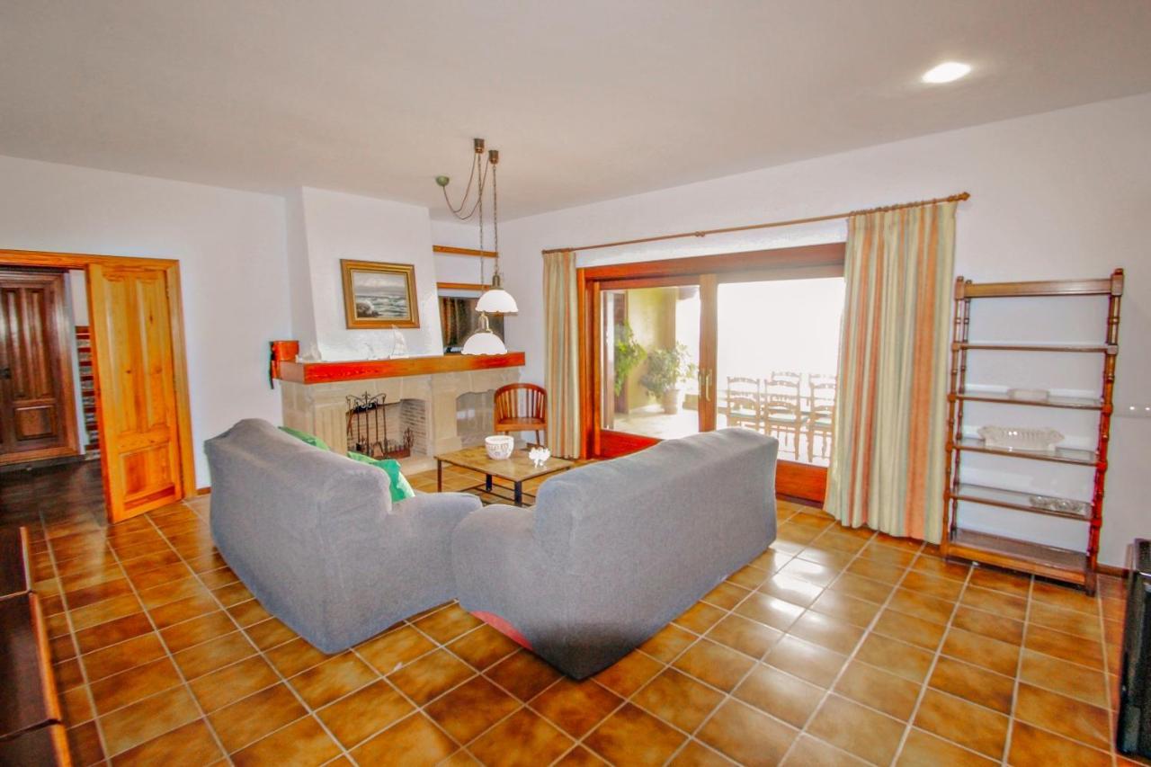 El Portet - Beachfront Holiday Home With Private Pool In 모라이라 외부 사진